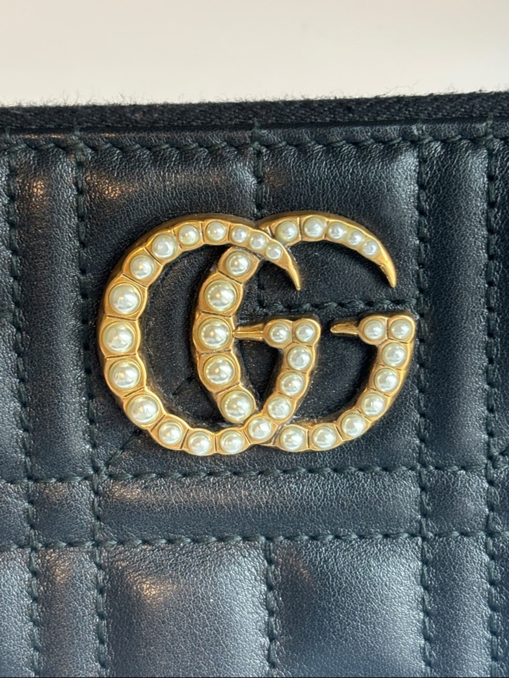 Gucci GG Marmont Pearly Apollo Zip Around Wallet - Picture 9 of 12